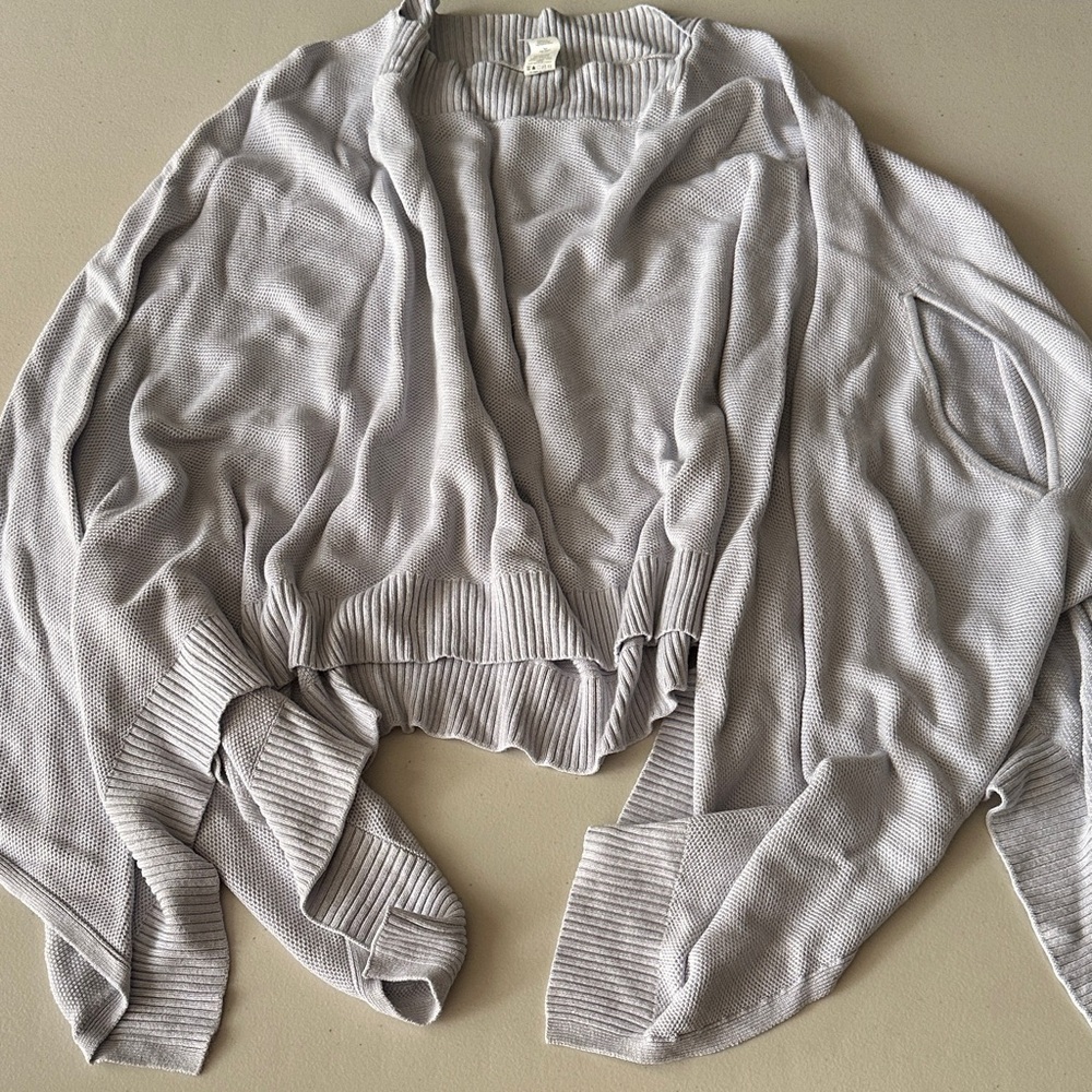 Lululemon Forward Flow Poncho Light Purple Grey - Picture 2 of 7